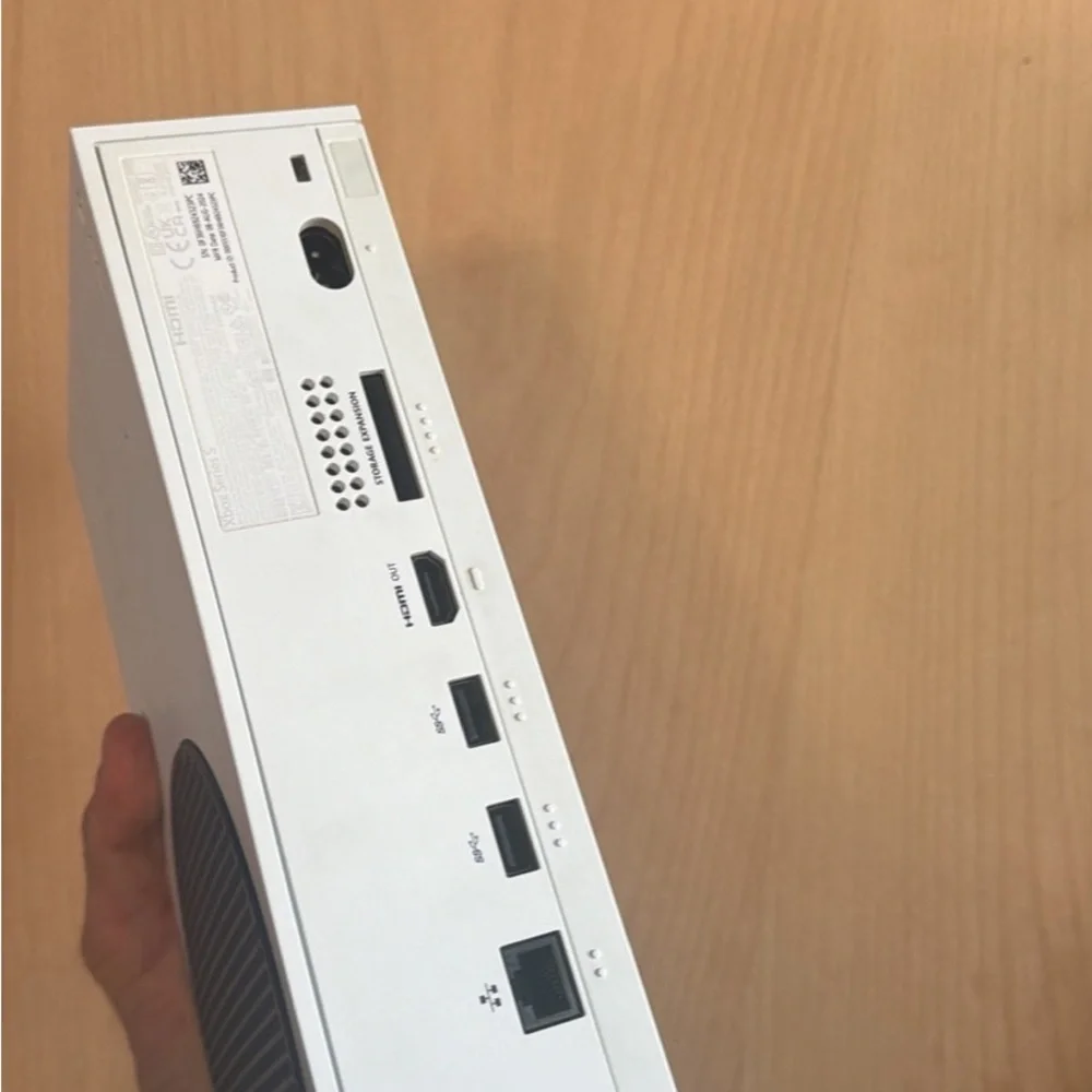 XBOX ONE S